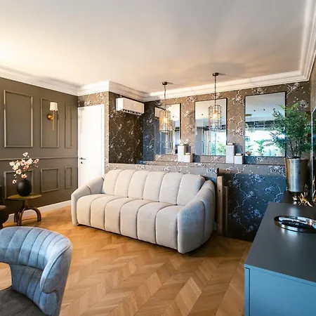 San Marco - Elegant Loft With Terrace And Private Parking -