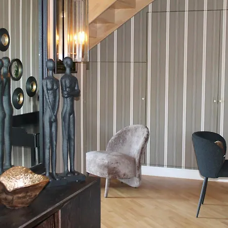 דירה San Marco - Elegant Loft With Terrace And Private Parking - בארי